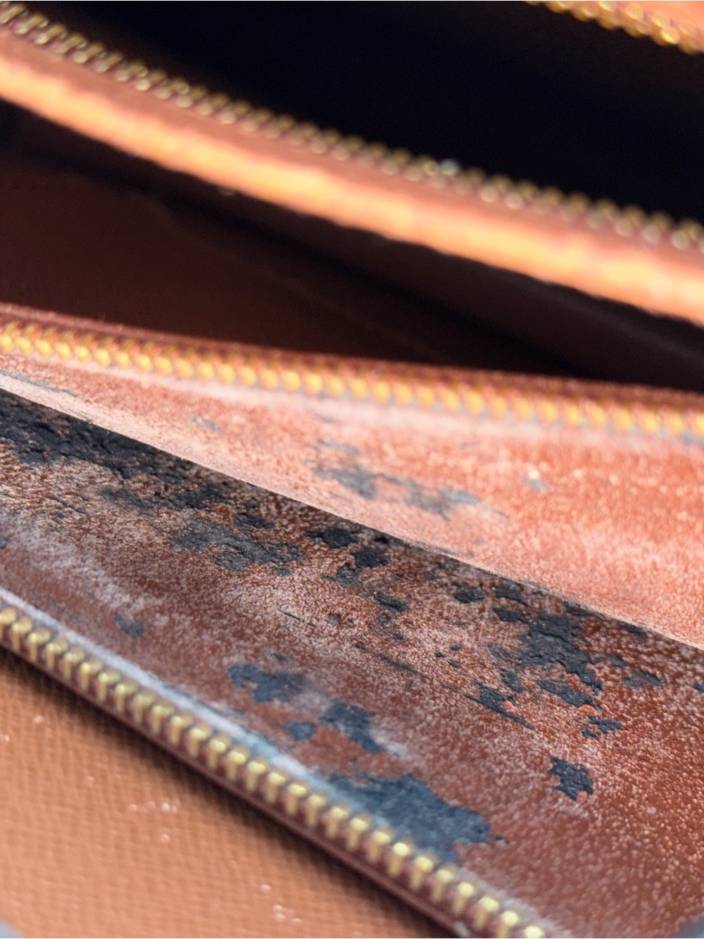 Authentic Louis Vuitton Monogram Courcelles Shoulder Bag - Picture 13 of 16